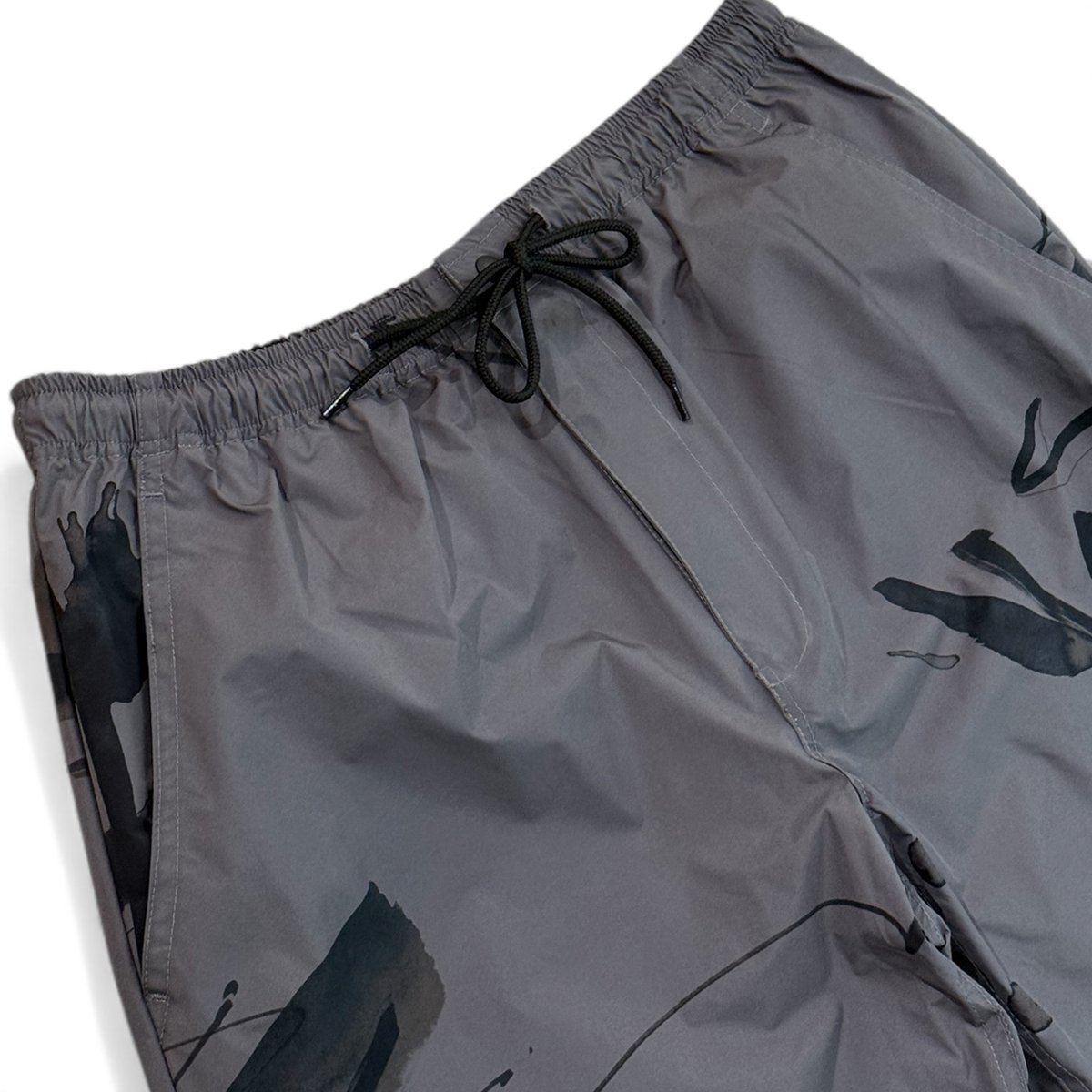 さむばでべるでい DRY TECH PANTS (RUTSUBO×JUN INOUE) | 坩