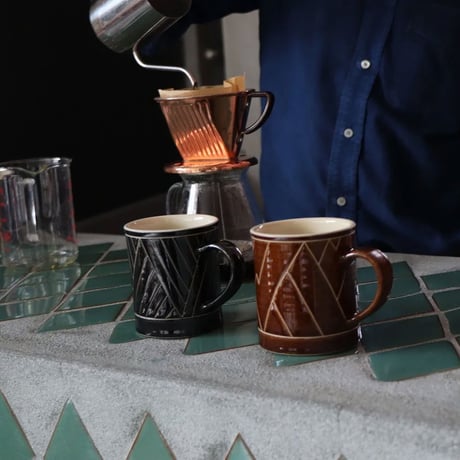 【Kamany】 バサナイMUG