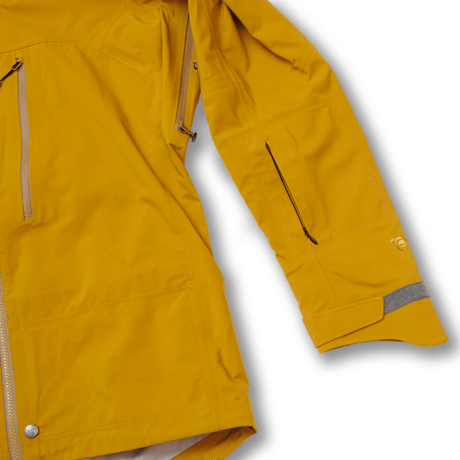 PEAK JACKET (24/25 MODEL) Color：SALMON