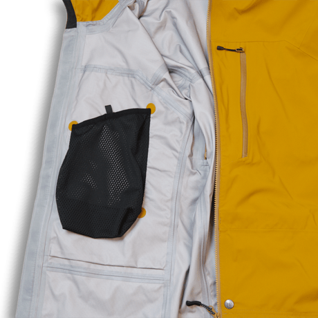 PEAK JACKET (24/25 MODEL) Color：SALMON