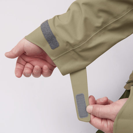 COURSE GUY JACKET (24/25 MODEL) Color：BRONZE