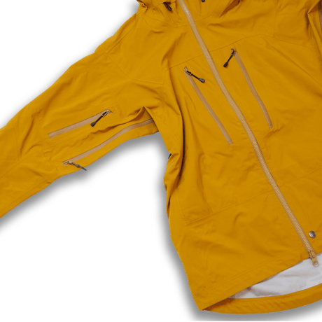 PEAK JACKET (24/25 MODEL) Color：SALMON