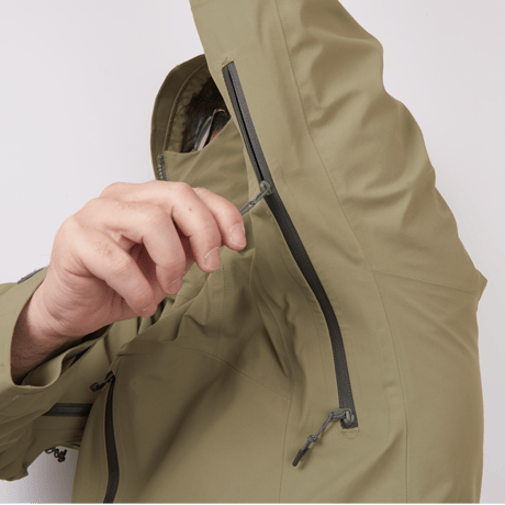 COURSE GUY JACKET (24/25 MODEL) Color：HASKAP