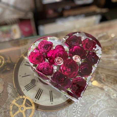 にゃこす(ΦωΦ)様お取り置きです。Ｎｏ．360 薔薇 ハート レジン 商品一覧 | happyresin - プロポーズのバラを永遠に残すレジン保存専門店