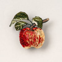 Trovelore ブローチ/APPLE