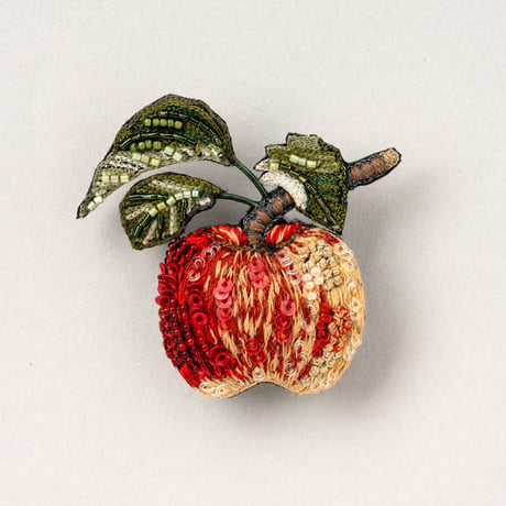 Trovelore ブローチ/APPLE