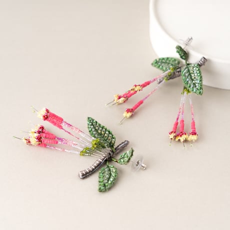 Trovelore ピアス/CANTUTA FLOWER