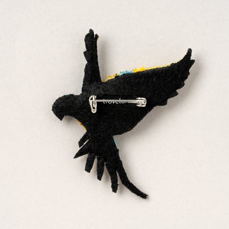 Trovelore ブローチ/BLUE ＆YELLOW MACAW