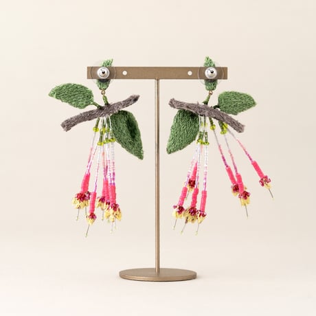 Trovelore ピアス/CANTUTA FLOWER
