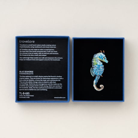Trovelore ブローチ/BLUE SEAHORSE