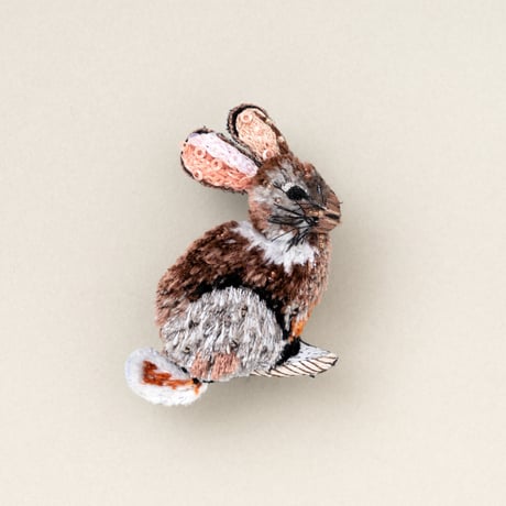 Trovelore ブローチ/HAPPY RABBIT