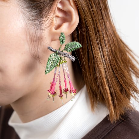 Trovelore ピアス/CANTUTA FLOWER