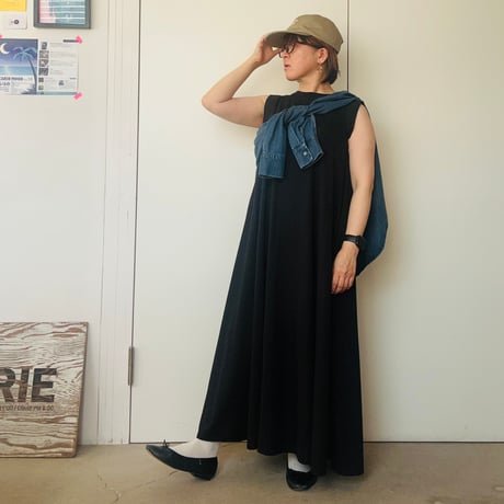 ノースリーブワンピース black