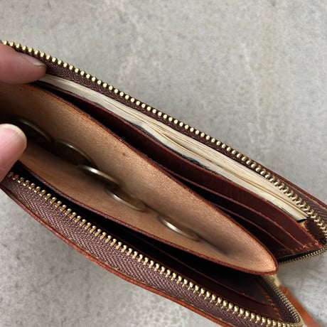 saranam/ L字スラント長い財布