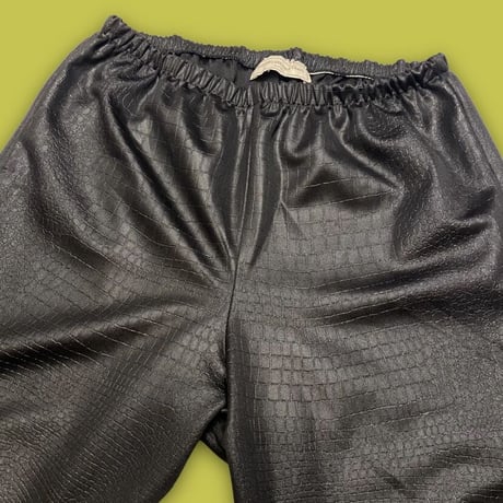 [USED] パイソン柄♡型押しPOLY PANTS