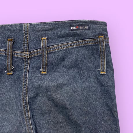 [USED] ストレッチデニムのフレアパンツ