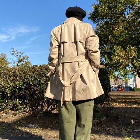 [USED] BURBERRY ハンガー付ショートトレンチコート！