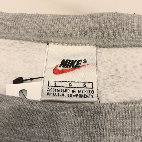 [USED] NIKEワンポイント刺繍SWEAT