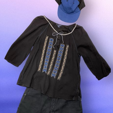 [USED] BLACKクロシェットTOPS