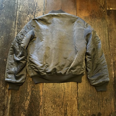 [USED]  ナイスカラー ！！GOODサイズ！MA-1