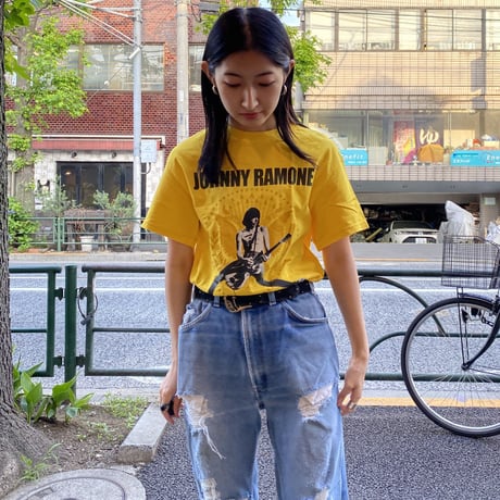 [USED] "JOHNNY RAMONE"  Tee