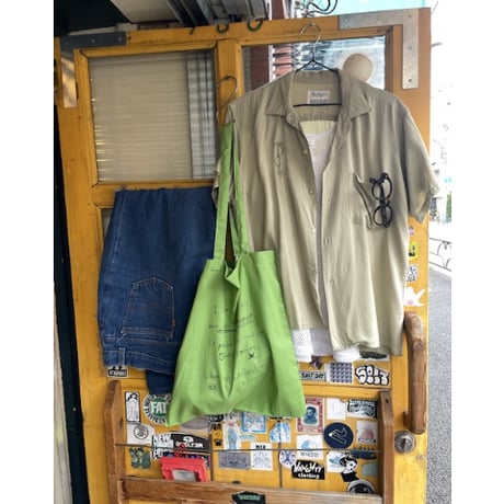 [USED] vintage刺繍入りレーヨンシャツ