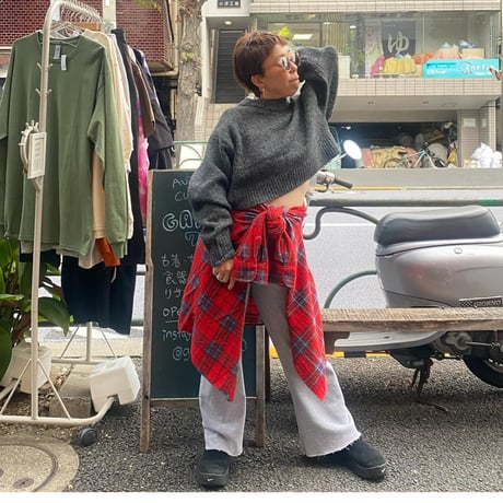 [USED] ショート丈 ニット