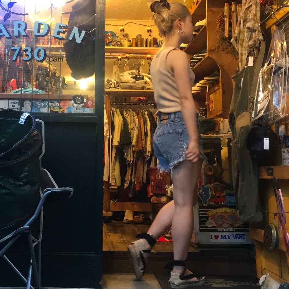 5b3227d050bbc33050000d01