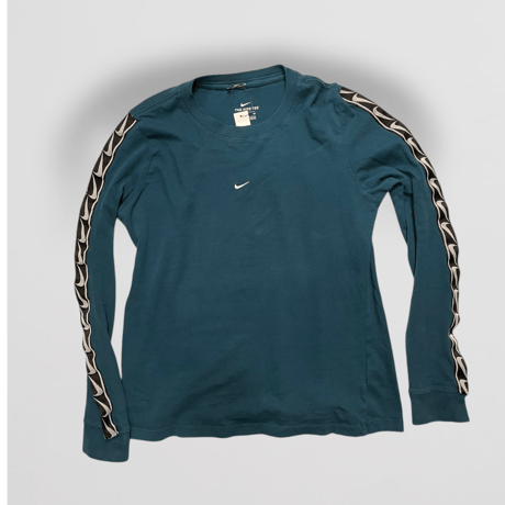 [USED] NIKE GREEN タイト TOPS
