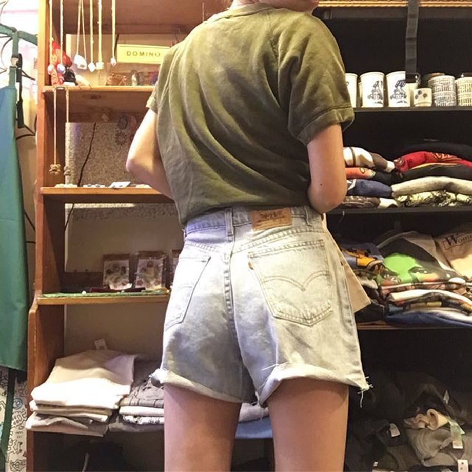 5b000ea8122a7d37940044f0