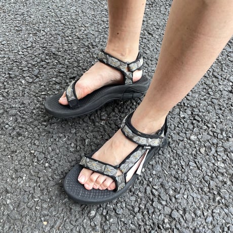 [USED] TEVA サンダル（25cm）