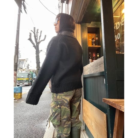 [USED] BLACK カウチンニット