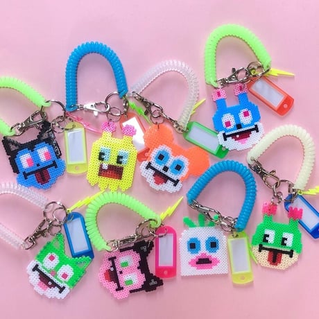 [BENICOTOY] くるくる ビーズ キーホルダー