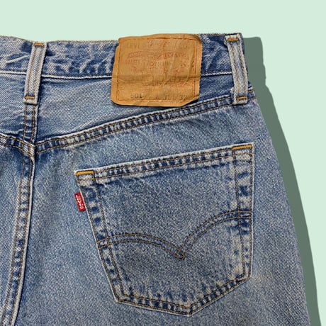 [USED] Levis 501 made in USA. cutoff