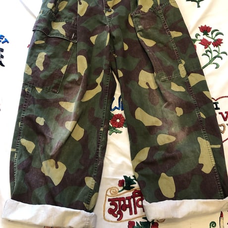 [USED] リメイクFinland ARMY CAMOパンツ