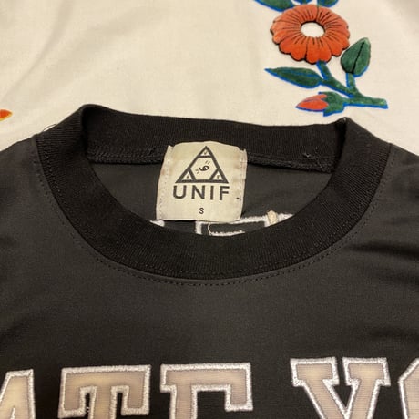 [USED] "UNIF" FOOTBALL Tee！
