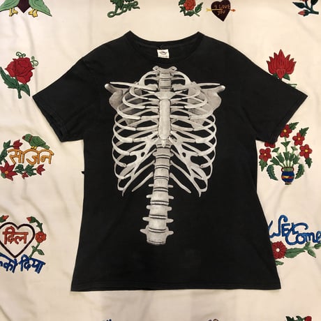[USED]  skeleton BLK Tee
