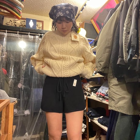 [USED] NAVYカラーのニットショーツ