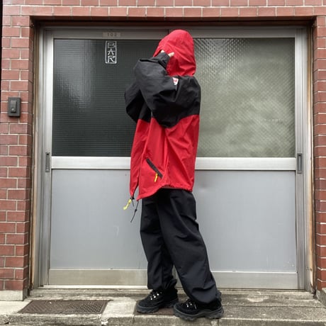 [USED] Marlboro NYLON PARKA