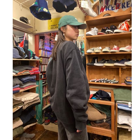 [USED] INDEPENDENT SWEAT