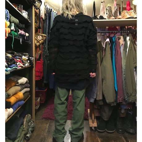 [USED] 透ける♡フリフリニット