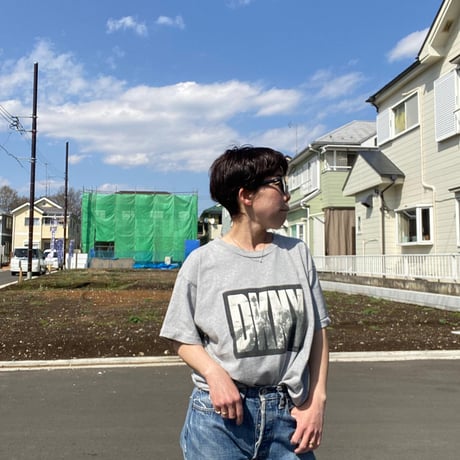 [USED] 90's  DKNY Tee