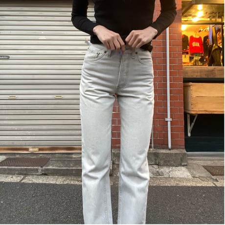 [USED] Levi's 26501 (W26 L29)