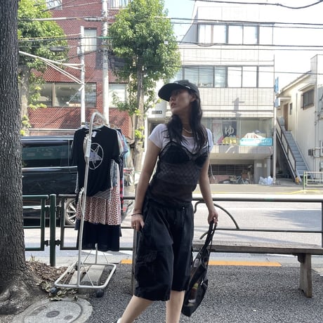 [USED] BLK FEED CARGO SHORTS
