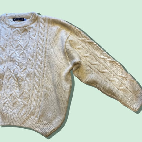 [USED] White🤍ケーブル ニット
