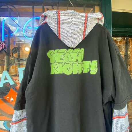 [USED] 2003 YEAH RIGHT! tee🛹