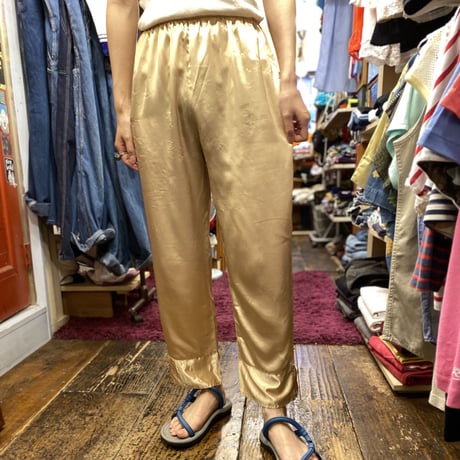 [USED] シャンパンゴールド🌟サテン パンツ