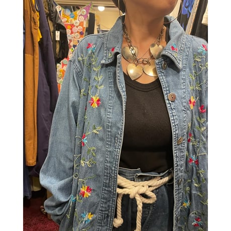 [USED] DENIM × お花の刺繍 JKT