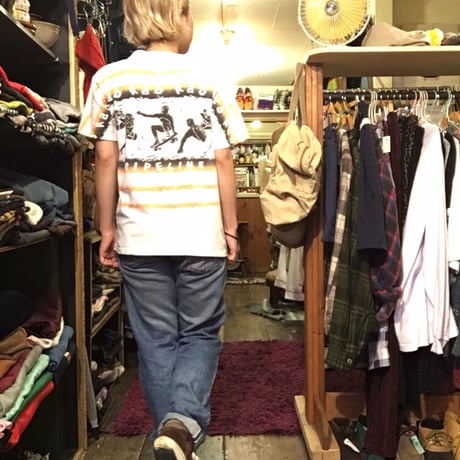[USED]  味のあるスケボーTee