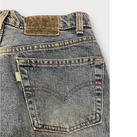 [USED] Levi's SILVER TAB 膝下丈のデニムショーツ